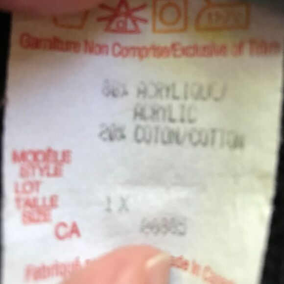 Women’s Summer Textured Sweater with button details size 1X - Picture 6 of 6